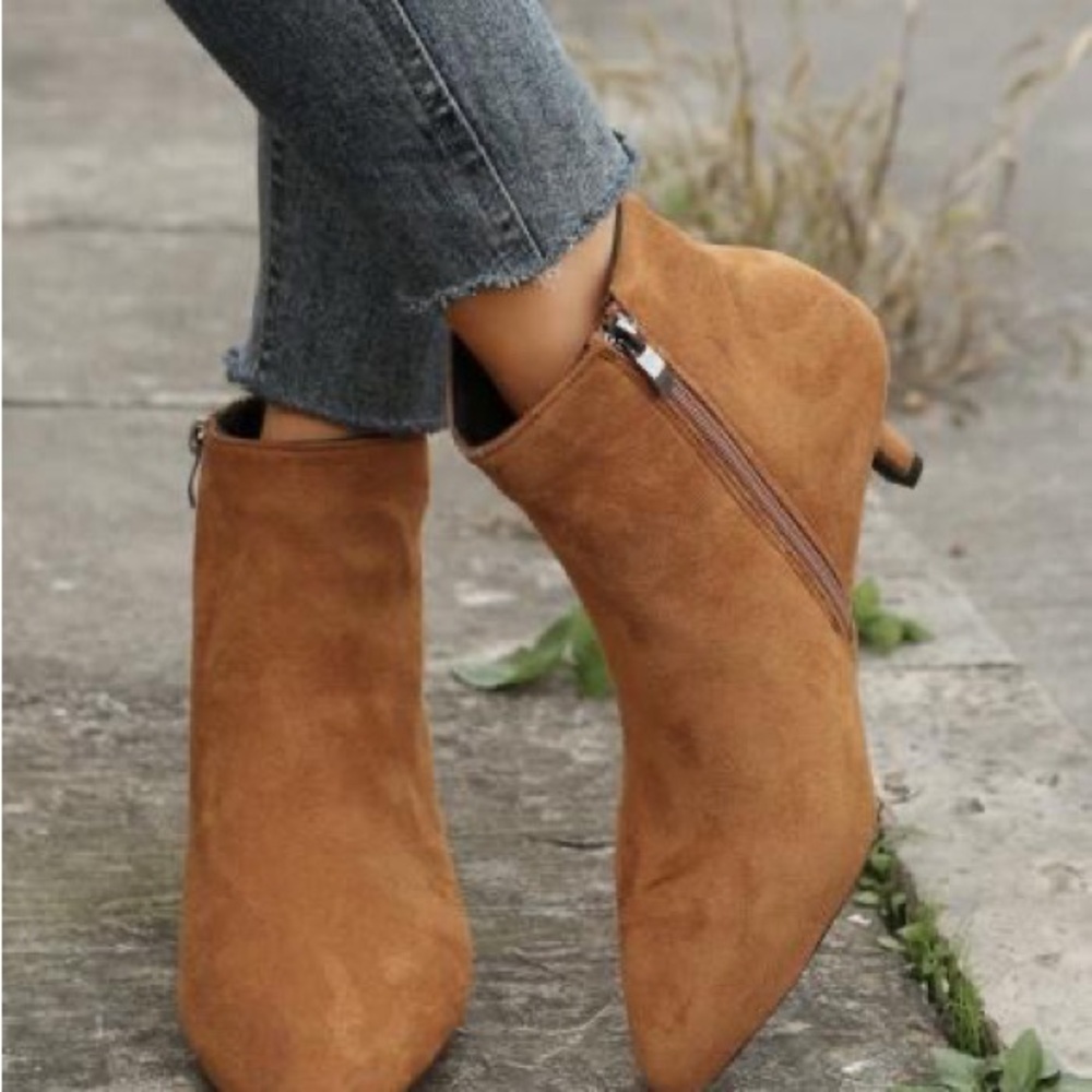 Universal Thread Brown Suede Ankle Booties